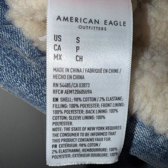 American Eagle Sherpa Lined Denim Trucker Jacket Size Small - Picture 15 of 16